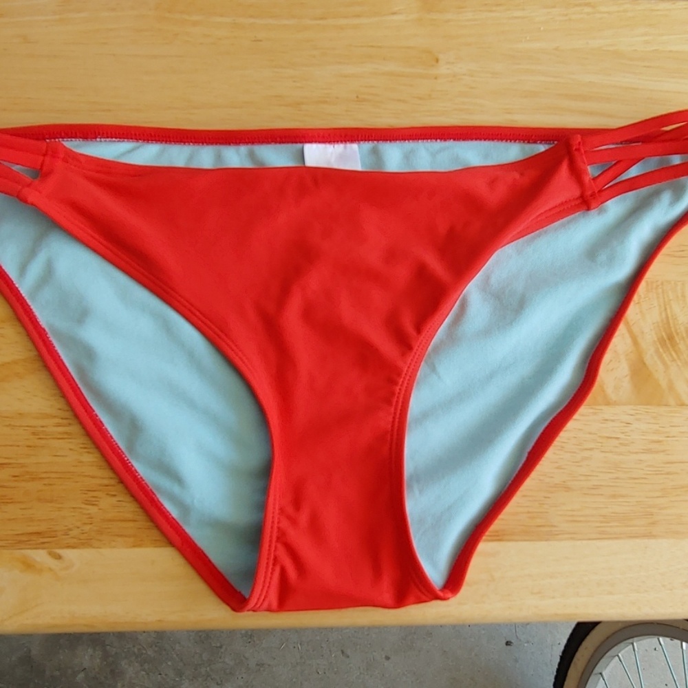 🎈Xhilaration Red Bikini Bottoms